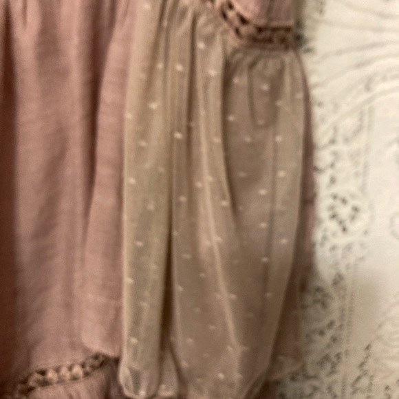 VIVID IMPORTERS NY Cild Shoulder Blouse ((M) - Picture 9 of 10